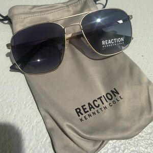 Kenneth Cole Reaction Gold Aviator Sunglasses-New